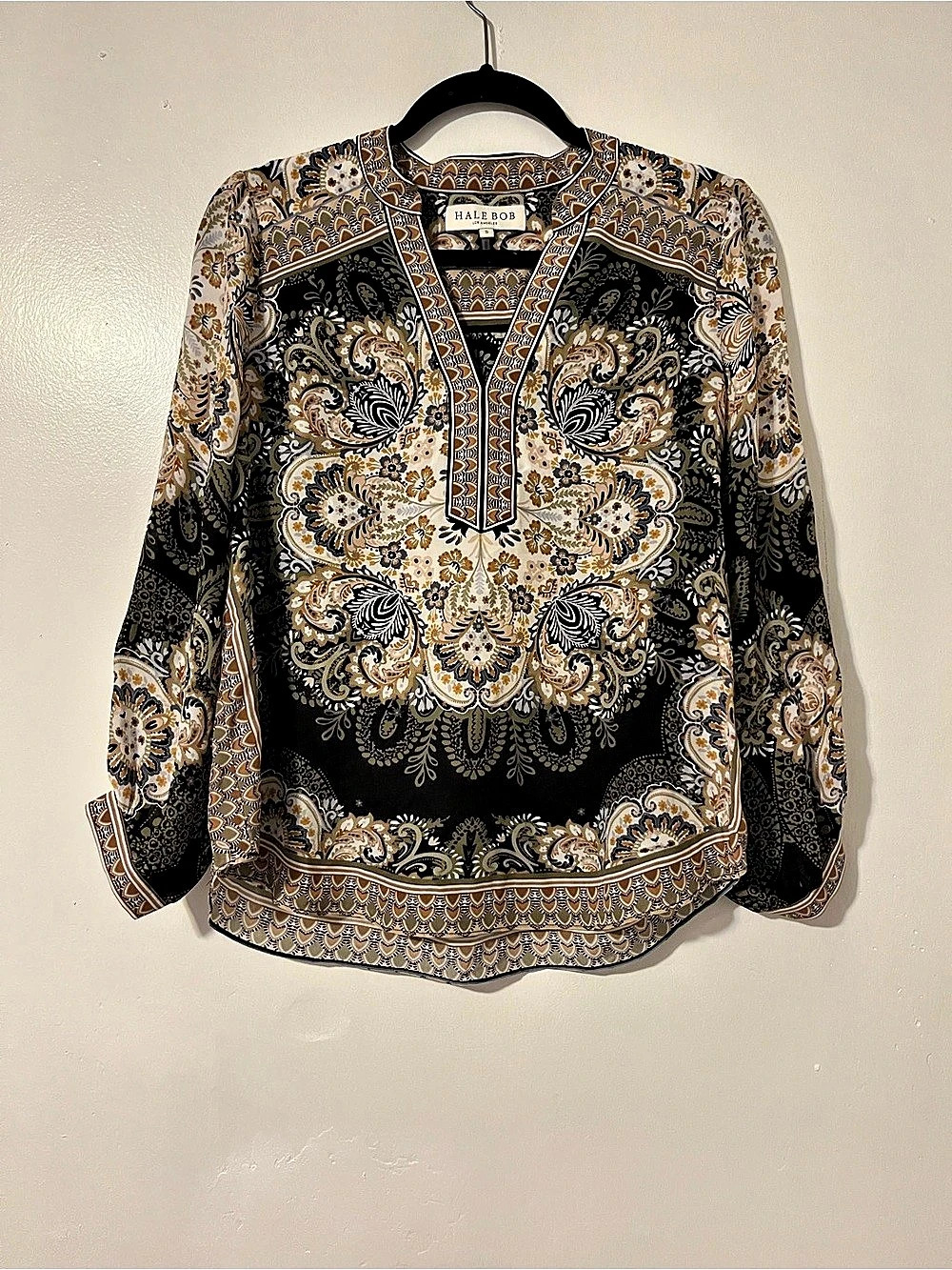 Hale Bob Paisley V-Neck SILK Blouse in Black Size Small Like New - Picture 3 of 7